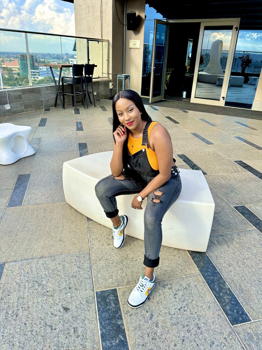 djbee254's tweet photo. Saturday for #urbansaturdays at sky lounge 🥂. https://t.co/62JgRiMxX8