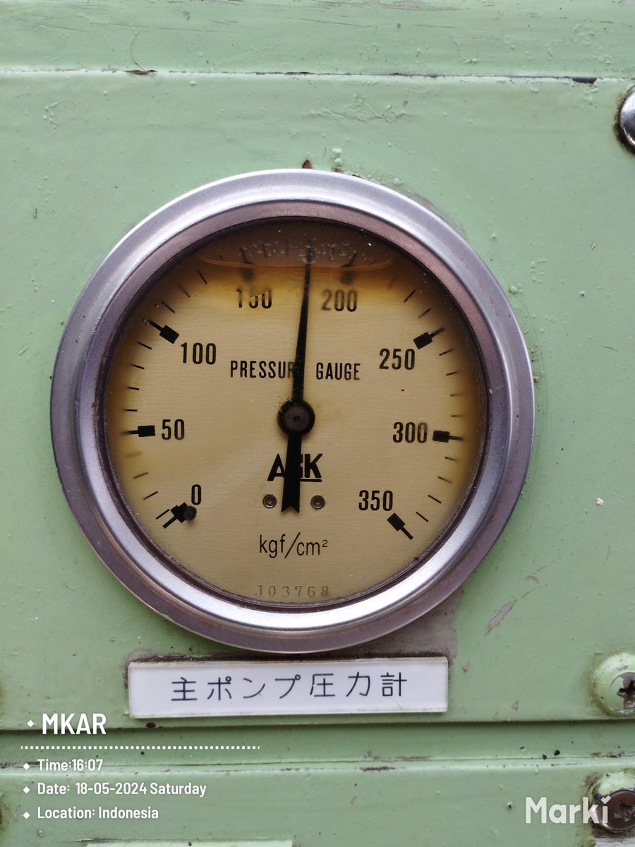 borsalinoss's tweet photo. Miracle at 4.07 PM, pressure gauge read 180 bar. Balik kanan bubar jalan https://t.co/xSrsQnEOlK