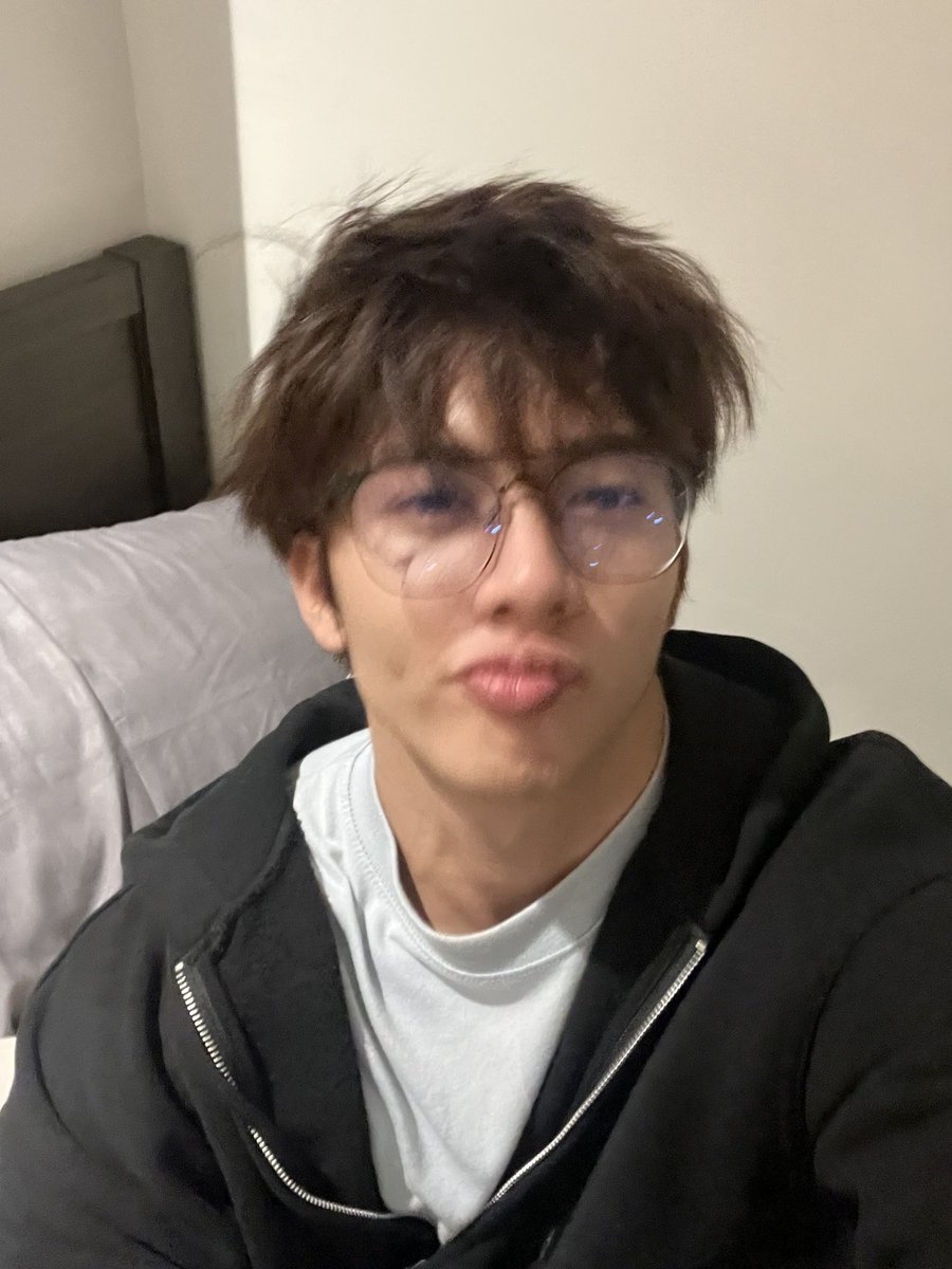 clydethewolffee's tweet photo. Finally found my specs🦭

anw click the link and vote for us hehehe

https://t.co/X2buwZ5SMx https://t.co/SekjnwV0xJ