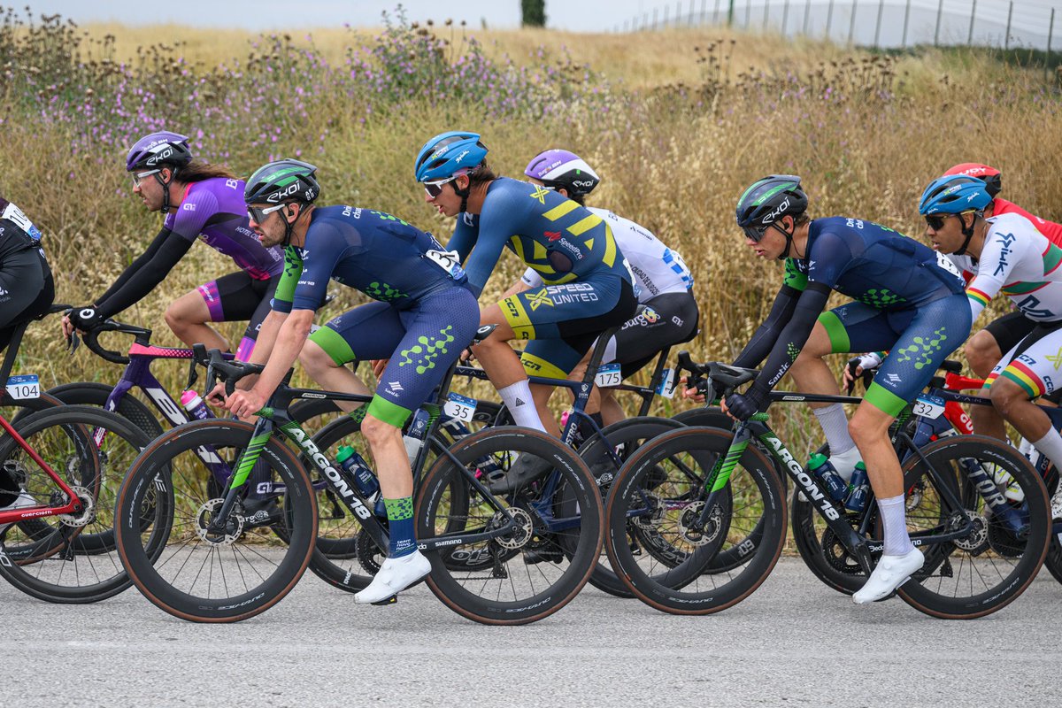 #IToH2024🇬🇷 10km to go and the breakaway is just about caught with a bunch sprint looking to be very much on that cards! Come on boys 👊 @NassosTPhoto #TourofHellas #DrivingChange #Diabetes