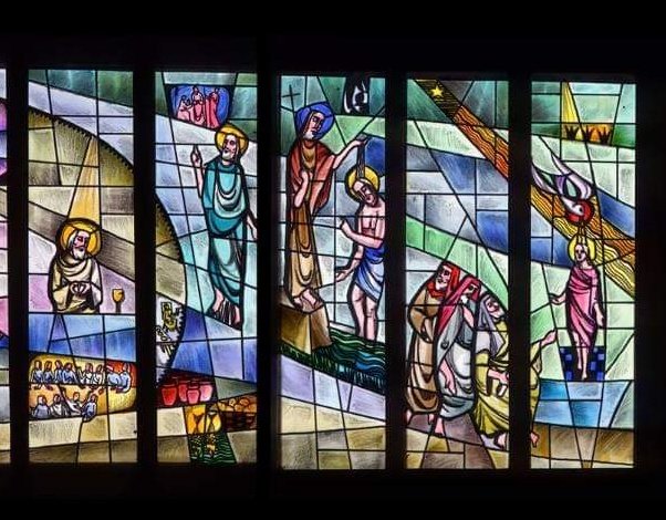Willet Studios created 30 leaded panels in 1972 at Green Acres Presbyterian #Portsmouth #Virginia. The New Covenant with the last panel of #Pentecost. #stainedglassSaturday #Presbyterian #pcusa @SynAtlantic #stainedglass #Stainedglassart #willethauser @PresbyHistory