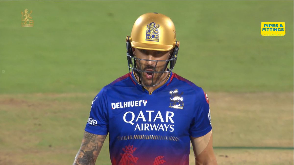 Rcb captain's reaction on virat kohli's huge six.

Virat kohli is attacking chennai bowlers. He is playing in an aggressive manner ..!!

#RCBvsCSK