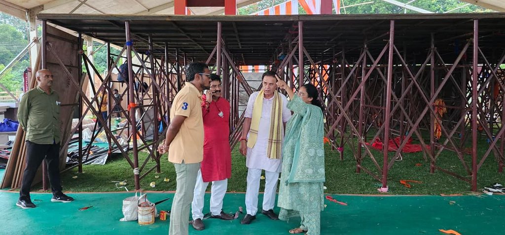 LataUsendi's tweet photo. आगामी 20.05.2024 को ढेंकनाल लोकसभा क्षेत्र अंतर्गत अंगुल में देश के यशस्वी प्रधानमंत्री श्री नरेंद्र मोदी जी की विशाल जनसभा हेतु कार्यक्रम स्थल का राजस्थान के विधि एवं विधिक कार्य विभाग तथा विधि सलाहकार कार्यालय एवं न्याय विभाग के मंत्री श्री जोगाराम पटेल के साथ जायजा लिया । https://t.co/BNL1fg71RP