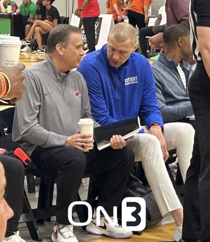 The current head coach and future athletic director chopping it up. 😅 #BBN