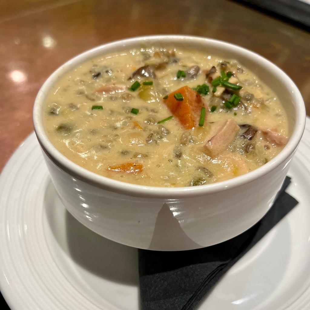 Ready for another exciting weekend in Minneapolis! 🙌 What’s bringing you downtown? Fuel up for any adventure with a hearty Minnesota meal at Wood + Paddle. # woodandpaddlemn