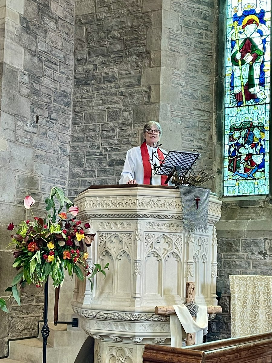 ianrees66's tweet image. 🎉 Great @MonmouthDCO celebration service at St Mary’s Priory in Abergavenny. Lots of people thinking about Pentecost, the birthday of the church and offering prayers, praise and commitment to the growth of God’s kingdom! 
And the sun shined! 🎉