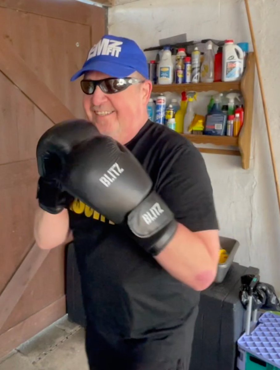 “Getting out there and just ‘giving it a go’ is the greatest feeling.” James, Merseyside SLC volunteer, lost his sight suddenly in 2011. He told us how sport has renewed his confidence in all aspects of his life. Read more: bit.ly/3wlDlYo  #MHAW24 #MomentsForMovement