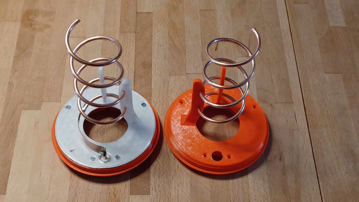 An #RHCP (Right hand circular polarized) version of the #IceConeFeed is required if you are working #qo100 with a dual reflection dish like OH2JKU is from Finnland