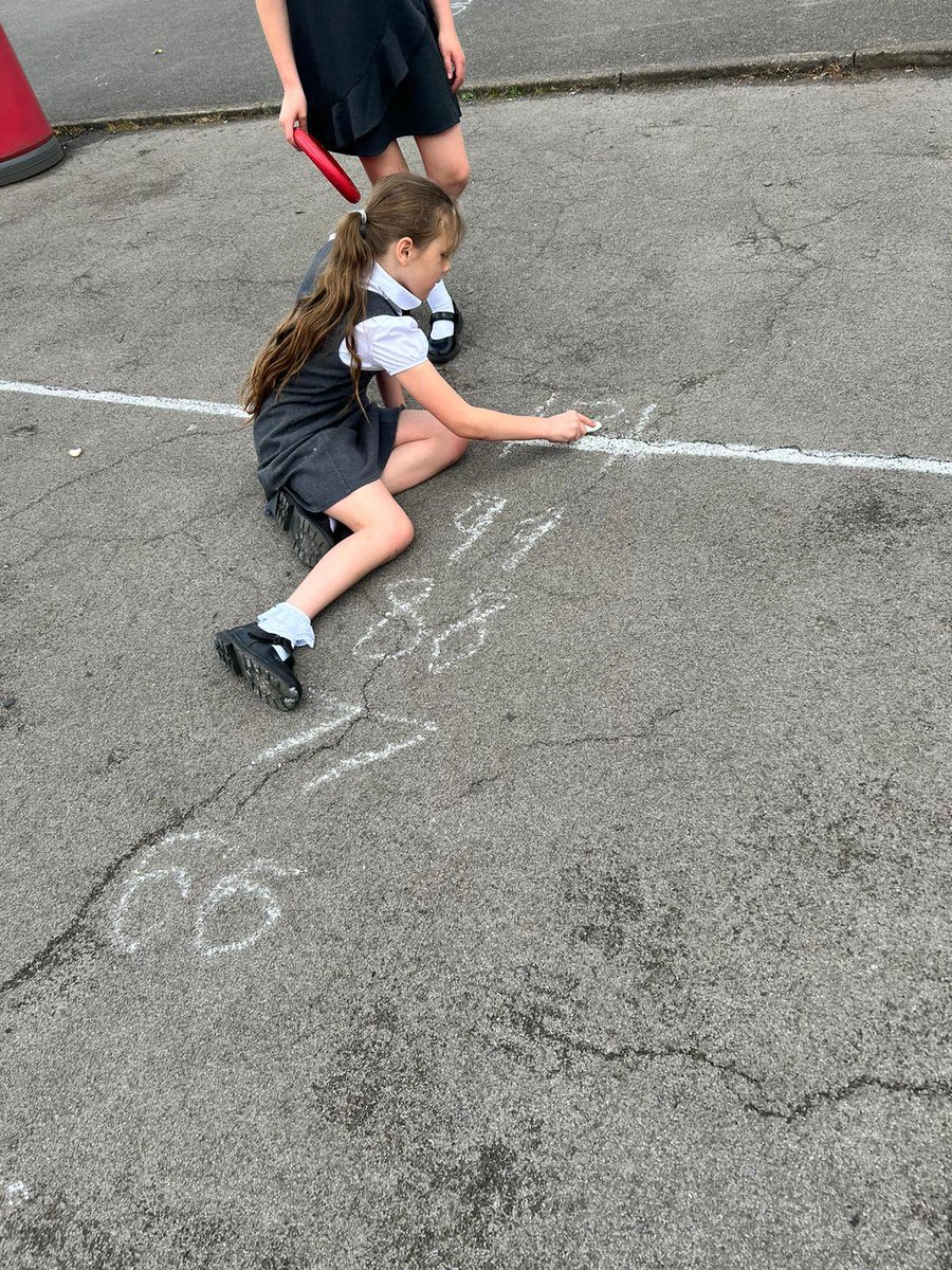 Year 4 loved practising their times tables outside this week! #Year4 #Maths @WhiteRoseEd