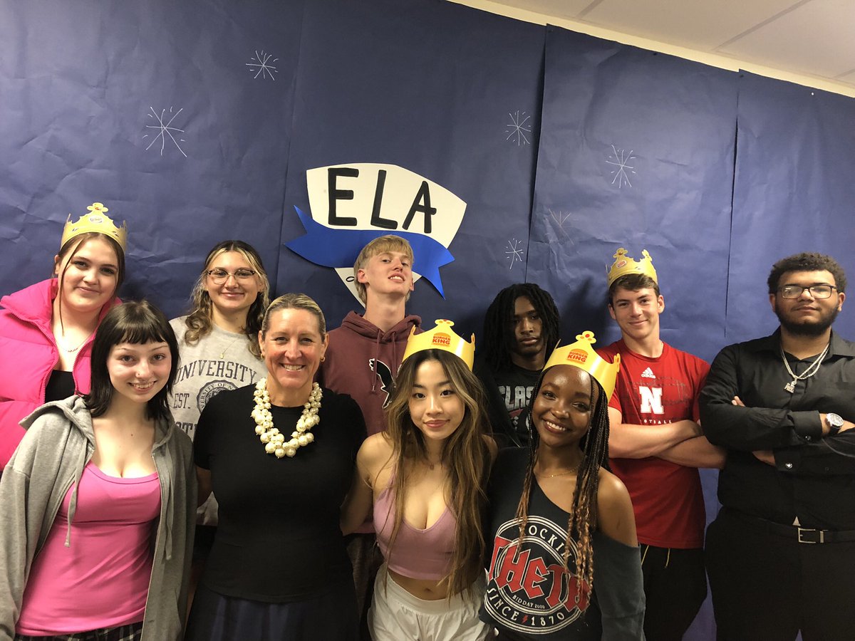 The 7th Annual ELA Awards did not disappoint! Biggest winner of the day was Secret Life of Bees, sweeping the Favorite Female Character category. #lovemyjob #hawksfly <a href="/OE_ELADept/">OE Language Arts Dept</a>