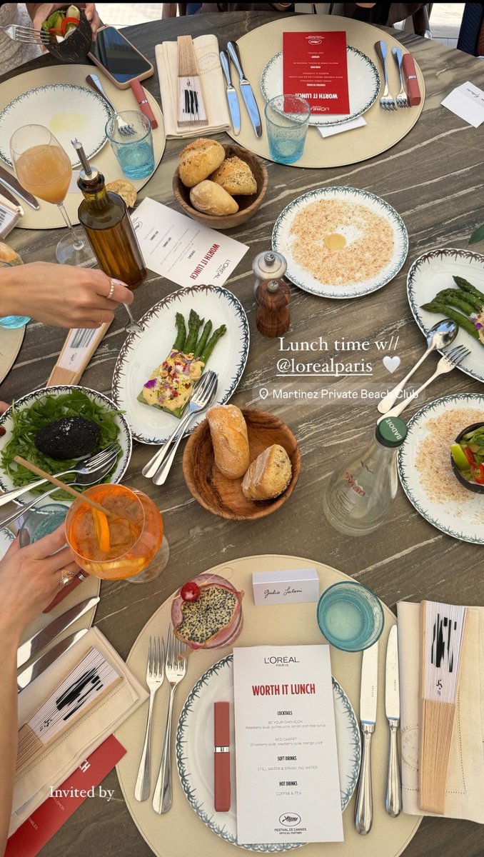 Oggi Giulia è stata invitata al pranzo di L' Oreal Paris ❤️ #giuliasalemi #prelemi