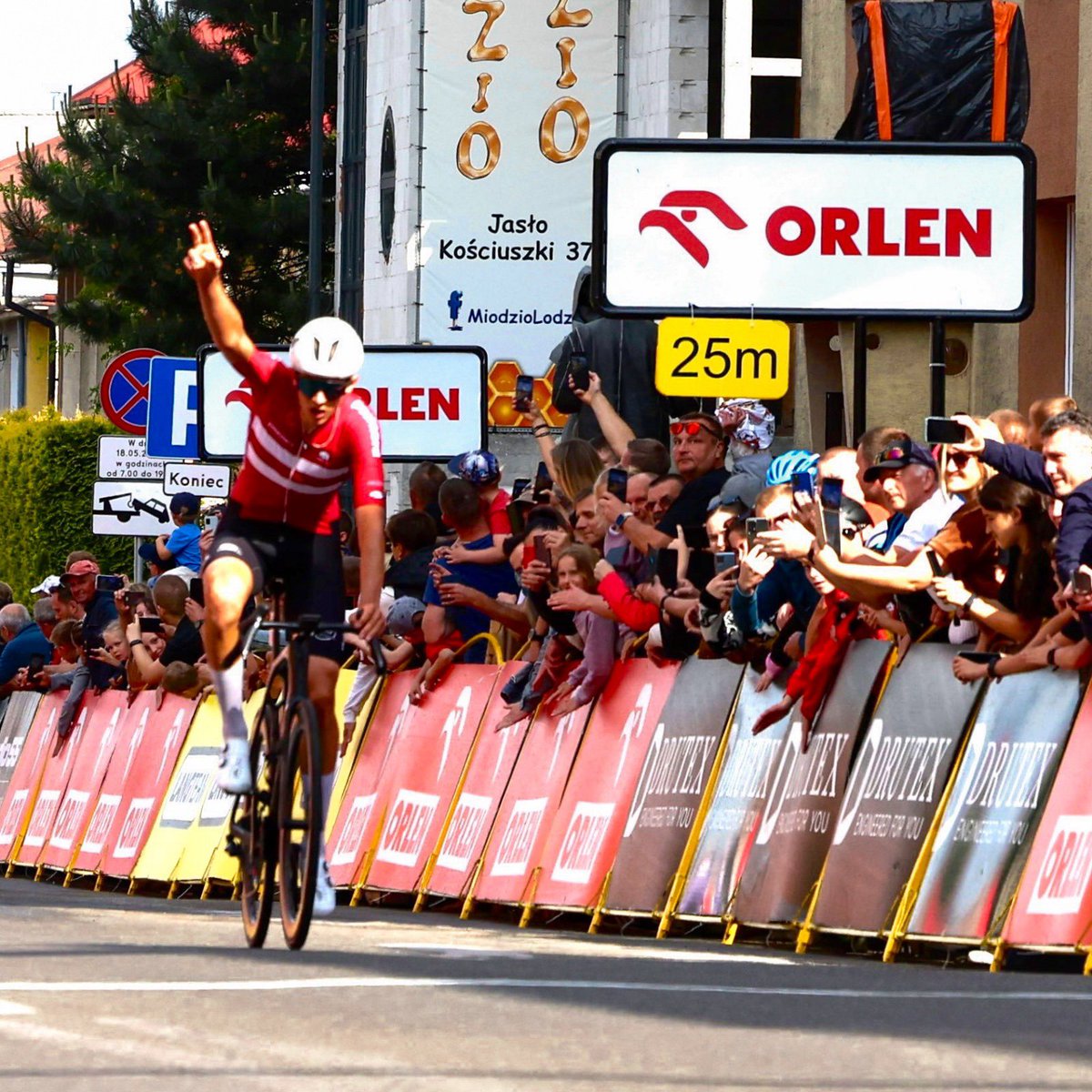 ORLEN Nations Grand Prix (@orlengrandprix) on Twitter photo Results of the 4th stage:
1️⃣ Peter Hansen 🇩🇰
2️⃣ Filippo D'Aiuto 🇮🇹
3️⃣ Matthew Brennan 🇬🇧
4️⃣ Radosław Frątczak 🇵🇱
General classification leader:
Mathys Rondel 🇫🇷
...
1️⃣1️⃣ Filip Gruszczyński 🇵🇱
Mountain classification leader:
Pietro Mattio 🇮🇹
Best team:
Denmark 🇩🇰
—
<a href="/GrupaORLEN/">ORLEN</a> Results of the 4th stage:
1️⃣ Peter Hansen 🇩🇰
2️⃣ Filippo D'Aiuto 🇮🇹
3️⃣ Matthew Brennan 🇬🇧
4️⃣ Radosław Frątczak 🇵🇱
General classification leader:
Mathys Rondel 🇫🇷
...
1️⃣1️⃣ Filip Gruszczyński 🇵🇱
Mountain classification leader:
Pietro Mattio 🇮🇹
Best team:
Denmark 🇩🇰
—
<a href="/GrupaORLEN/">ORLEN</a>