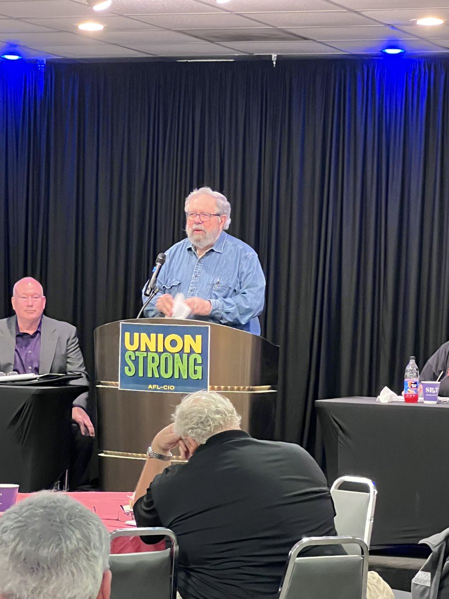 “When I started working as a journalist, I had healthcare, paid vacations and a decent salary wage- because I belonged to a union!” David Cay Johnston addressing the @RGVALF_AFLCIO delegates in Rochester. @NYSAFLCIO