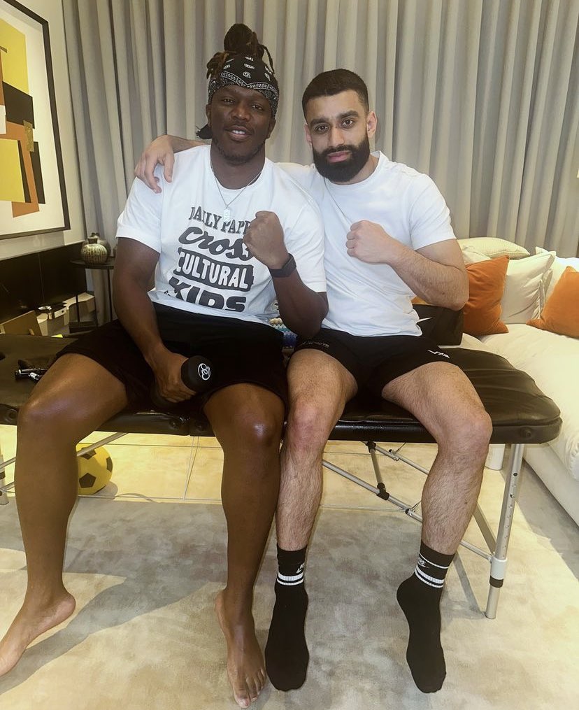 KSI with his physio Harvey 👀 “Work mode 🥊💥”