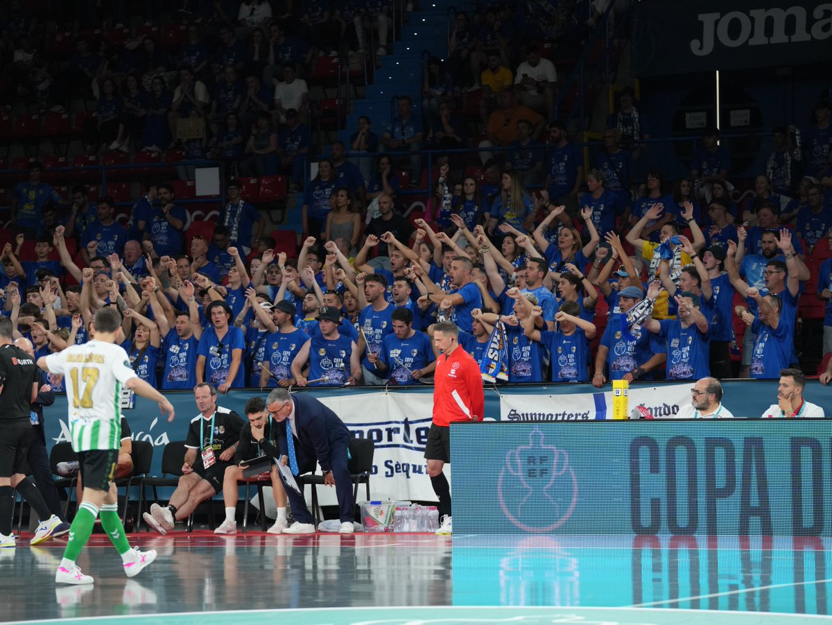 QUÉ ORGULLO DE AFICIÓN 💙

#CopadelReyFS 🏆 
#HastaElFinalPeñíscola 💙