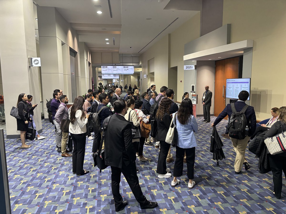 **Happening Now**

Today's session, 'MASLD for the Non-Hepatologist,' hosted by AASLD's FOLD Committee, is overflowing. #DDW2024 #BeInTheKnow