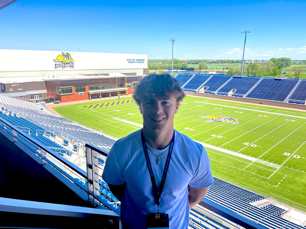 Had a great time down in Brookings! Can’t wait to get back up! @CoachBibbs52 @CoachRRouse @SDSURogers3 @GoJacksFB @ElkhornSouthFB