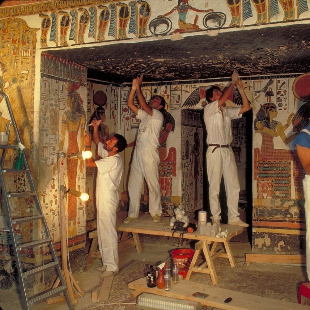 Restoration of the tomb of Nefertari in the 1980s. 

Italian restorer Lorenza D'Alessandro and her team restore the murals in the tomb of Queen Nefertari, the great royal wife of Pharaoh Ramesses II.