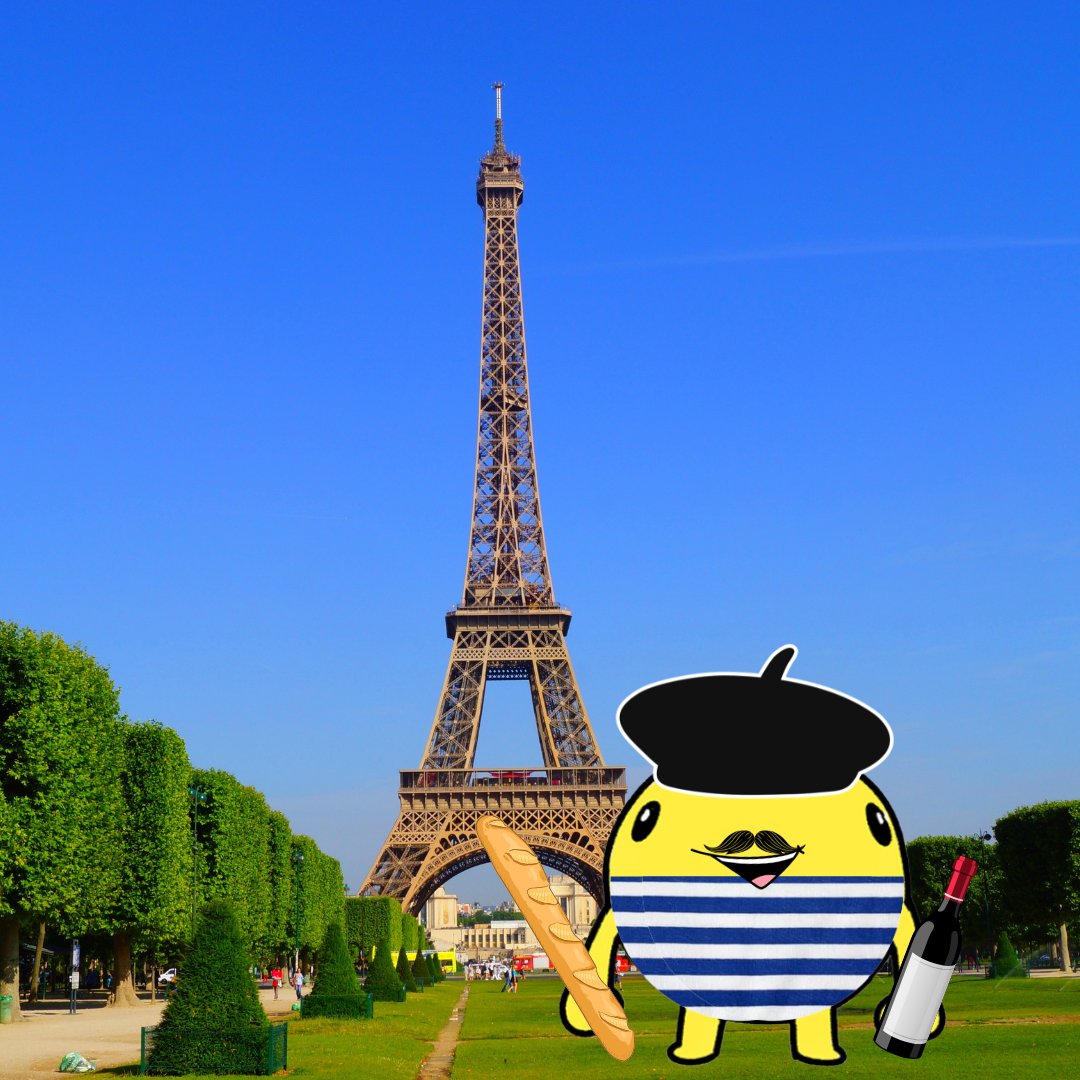 Soon it will have the Olympic Games of PARIS 2024
@pacmoon_ 

For the occasion PacnuBaguette went to the #eiffeltower to chill under the sun before to many people will be here ! 

Enjoy guys ! Free pics for you !