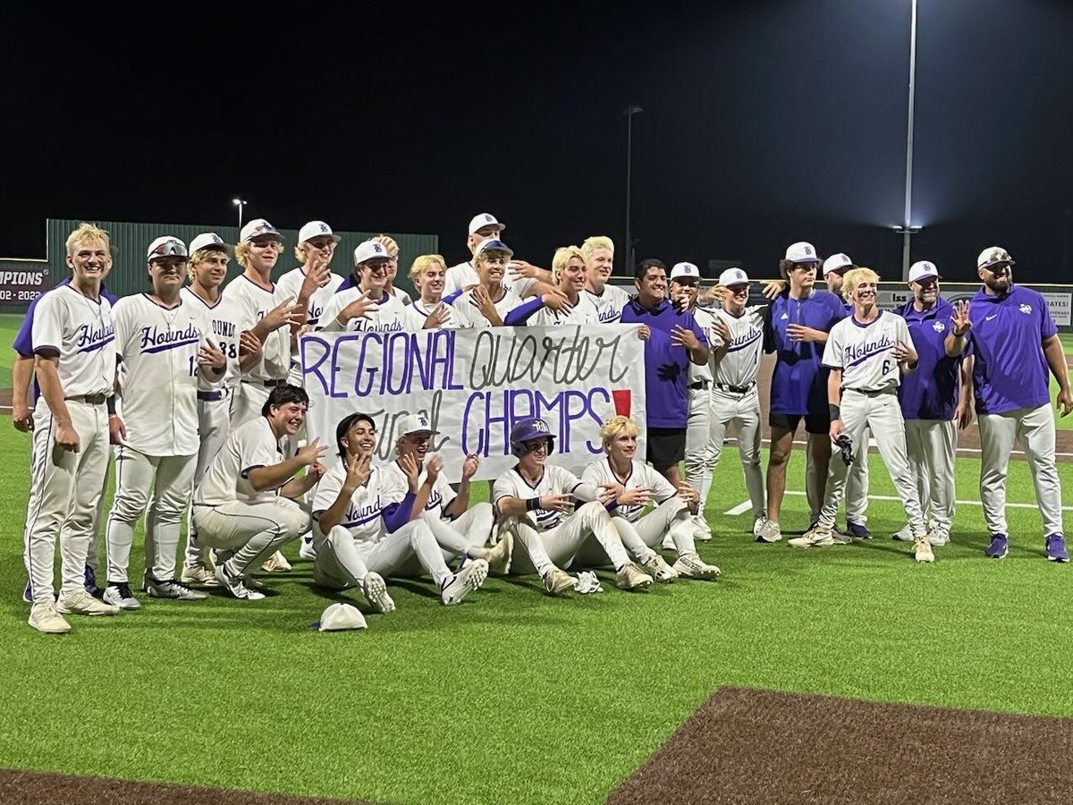 🏆 Congratulations to the @Boernehs Baseball team for winning the Regional Quarterfinal Championship! ✅ Up next= Regional Semifinals next weekend. ⚾️ GO GREYHOUNDS!