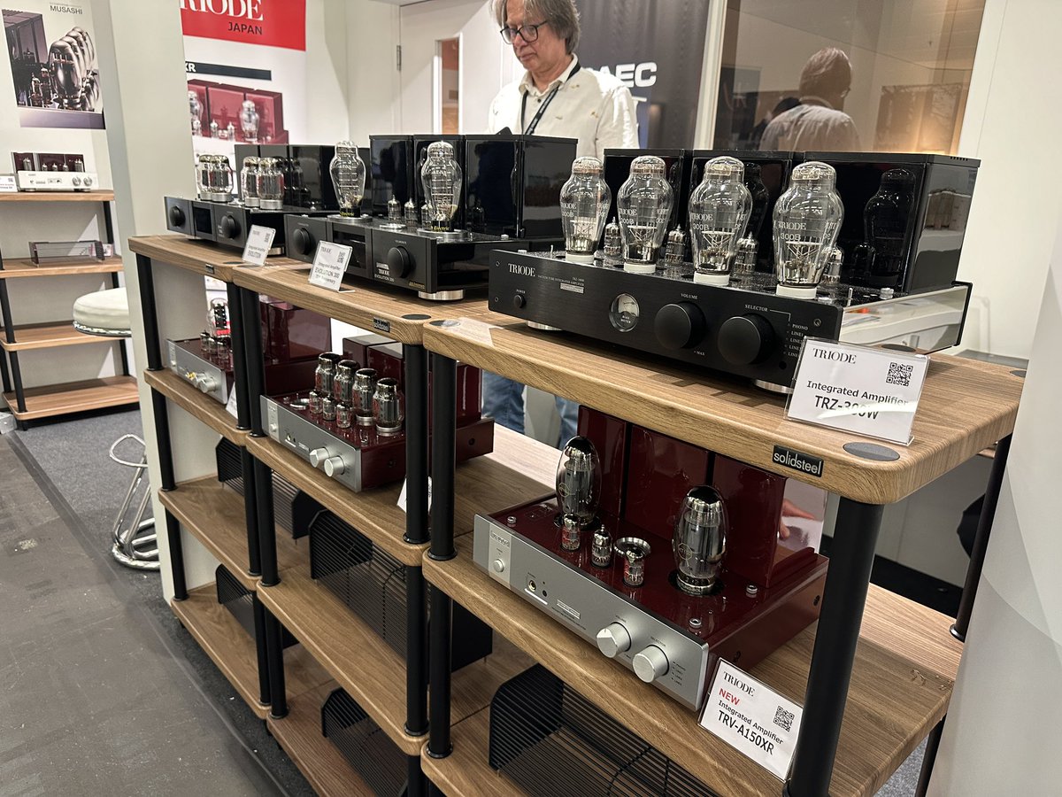 onandon202306's tweet image. ミュンヘンハイエンドレポート

TRIODEさんのブースも大人気でした。

スピーカーはPEAKのSinfoniaを悠々とドライブしていました。サウンドの厚みと奥行きは圧倒的です。

inakustikのケーブルは1500万らしい。。。
#TRIODE 
#HIGHEND2024
#HIGHEND
#highendmünchen
#münchen2024