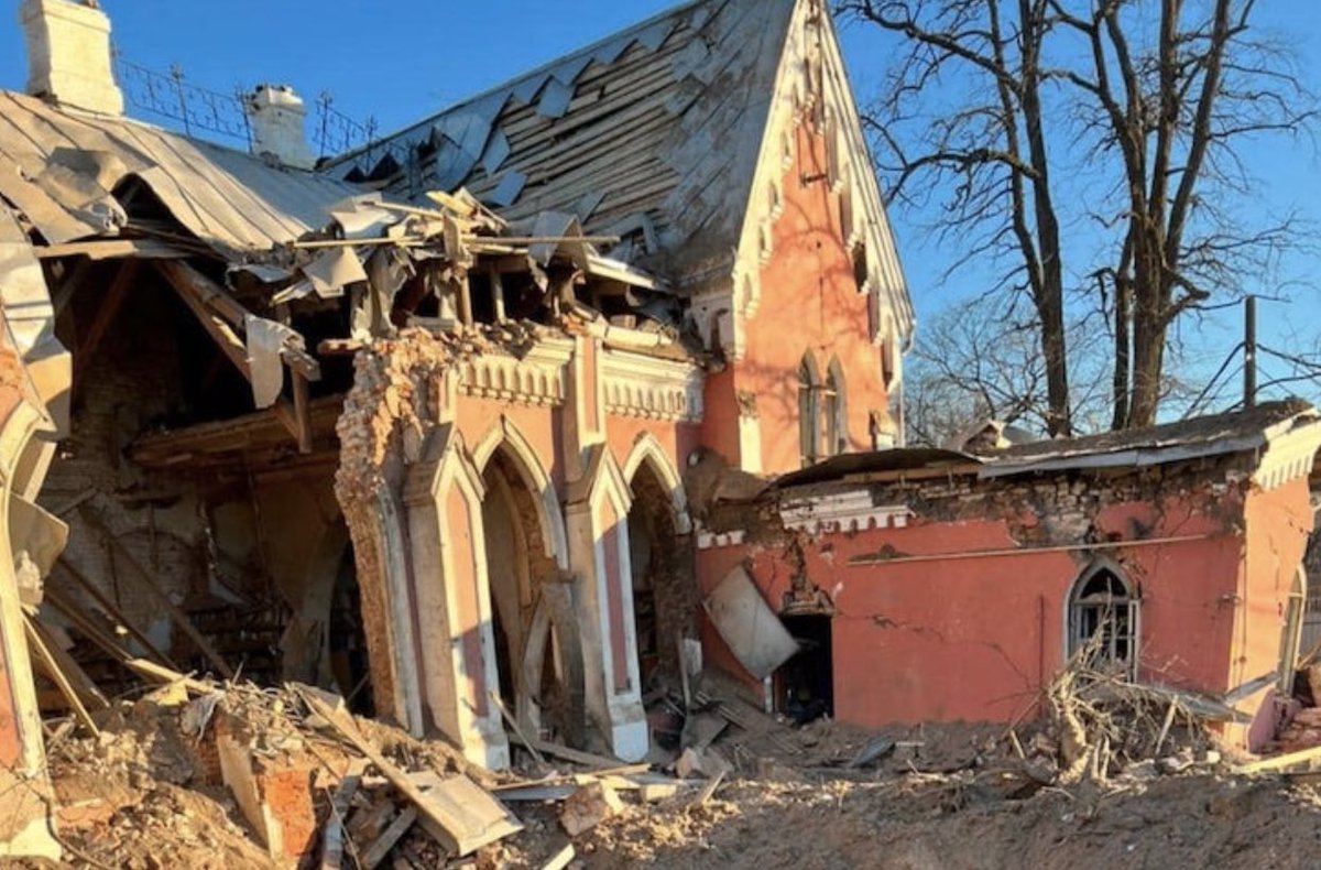 #OnThisDay, we honor International Museum Day. Since the beginning of the full-scale 🇷🇺 invasion, more than 3,000 🇺🇦 cultural sites & institutions have been destroyed or damaged. It will take ~10 years & $9 billion to restore the #CulturalHeritage, reports @UNESCO.
