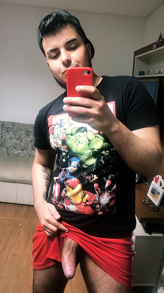 CwbBrother's tweet photo. Achado da galeria ! Quem ajoelha e mama? 😈😈🔥

https://t.co/Dhzz15m4xS https://t.co/al0KrWj5FS