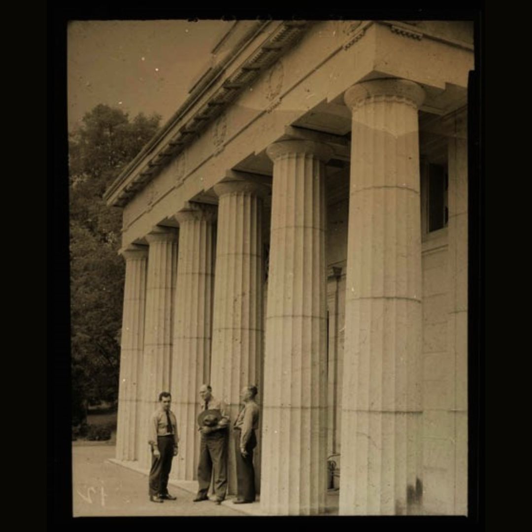 Join Ranger Steve today May 18, 2024, for a free ranger talk.  In his talk Ranger Steve will discuss historic memory in National Parks.  The talk will take place at 1:00 p.m. EST inside the Birthplace Unit Visitor Center's auditorium.  

#OurParkStories #FindYourPark