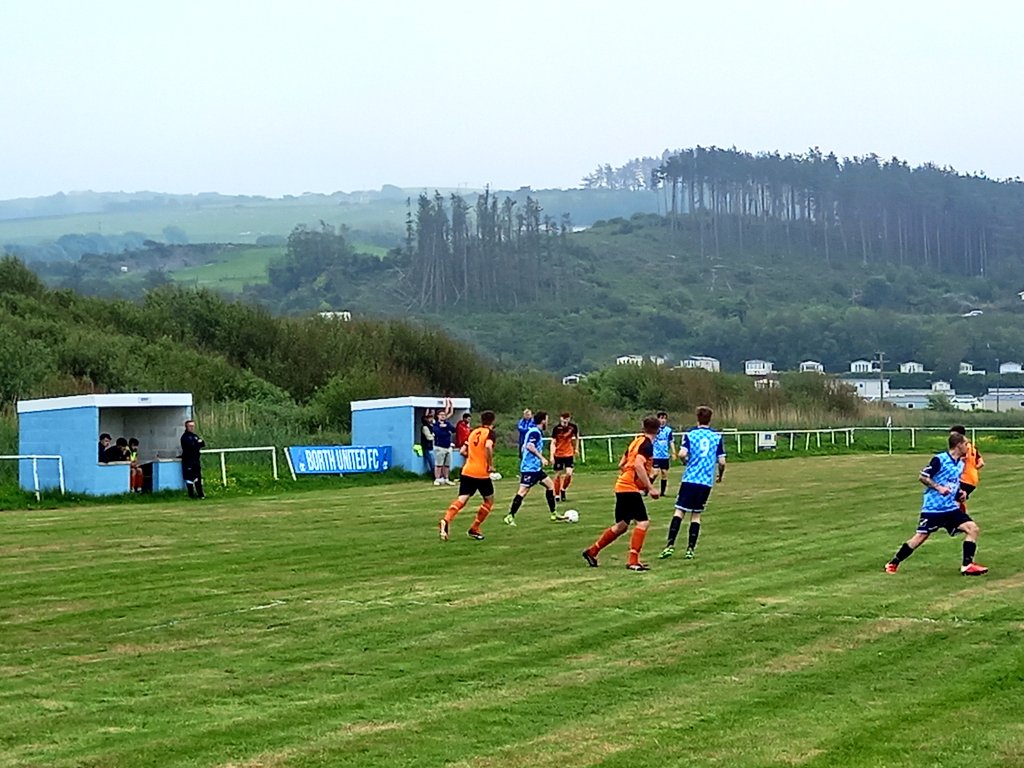 christopher7590's tweet photo. A trip to the seaside this afternoon as @BorthUtd were beaten 8-1 by Cynghrair Aberystwyth League Champions @BontFC (att: c50). This was only the second game of 2024 at the Uppingham Playing Fields due to waterlogging #Groundhopping #Cymru 🏴󠁧󠁢󠁷󠁬󠁳󠁿 #Wales #UppaCrows  #BontLads https://t.co/40XfmXBhBa