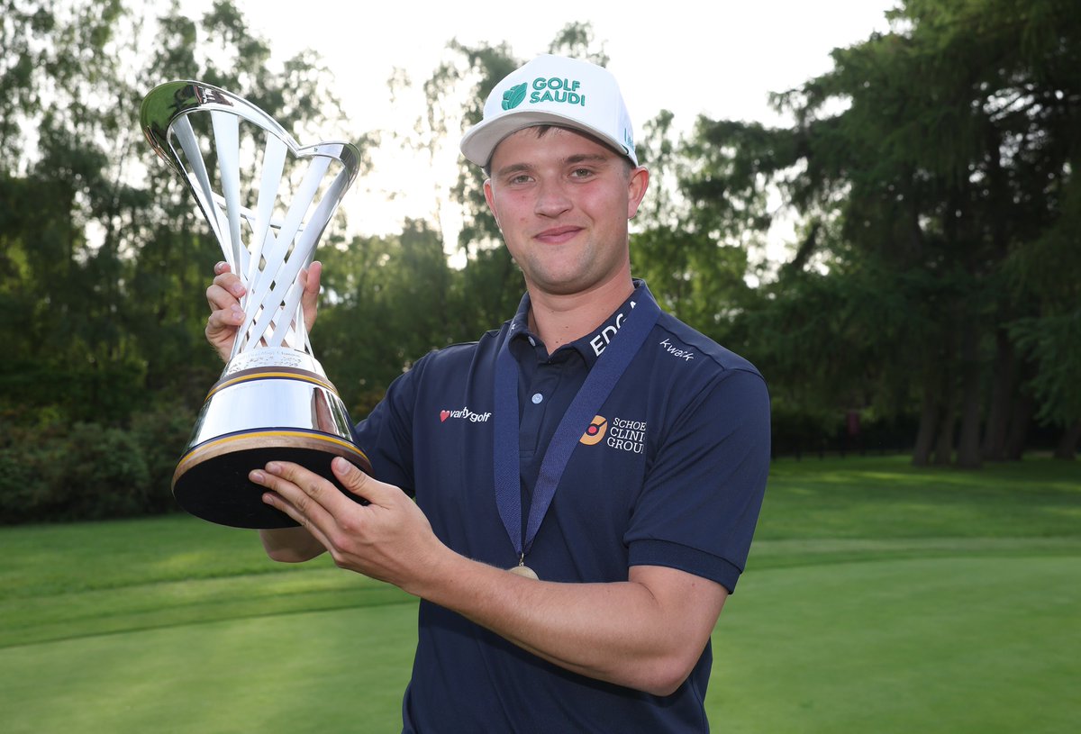 World number one Kipp Popert clinched a narrow victory over Brendan Lawlor to win The G4D Open at Woburn Golf Club. Find out more! tinyurl.com/sney68pr 👏🏌️🏆 #g4dopen #woburngolfclub #G4DOpen #DPWT #golftournament #golfbusinessmonitor