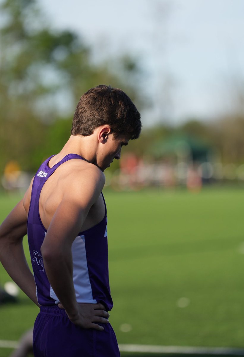 Congratulations to junior Luke Ross who finished 4th in the high jump with a jump of 5-10!