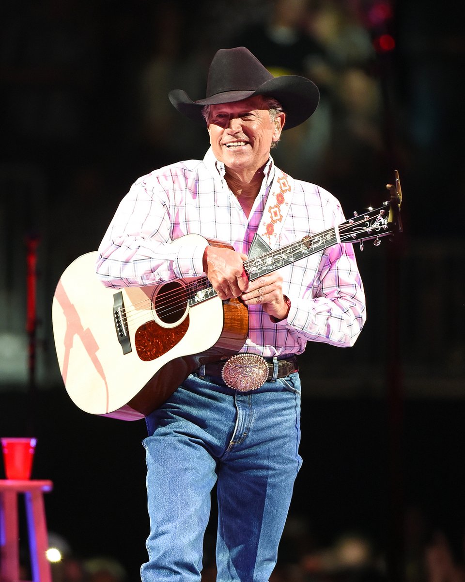 Happy Birthday to the King of Country, @GeorgeStrait 🎂👑