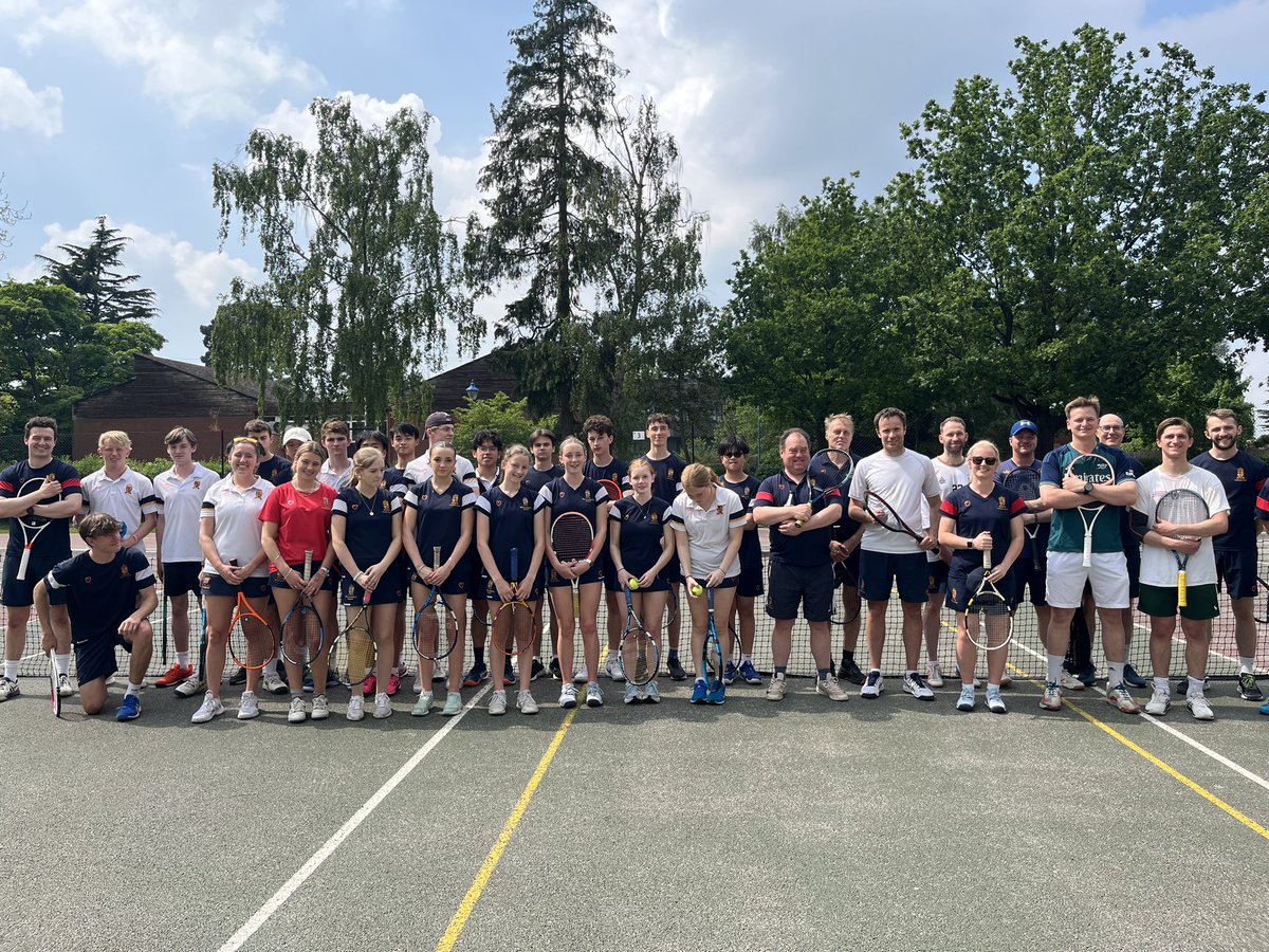 🎾Old Salopian Tennis today🎾thanks to the staff who played too! Look out for the date next year- players of all standards welcome #floreatsalopia #shrewsburyforlife