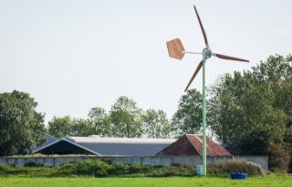 Vergunningverlening voor erfmolens wordt eenvoudiger in gemeente De Bilt! 
Het college heeft een voorstel gedaan om de vergunningaanvraag voor erfmolens (kleine windturbines bij boerderijen), eenvoudiger te maken. Dat willen veel boeren graag.  1/2