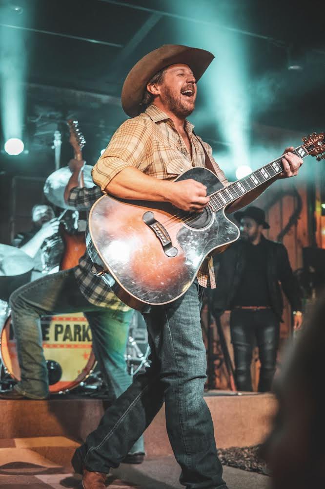 It’s crawfish & country music season 🦞🤠 Orange Grove, TX! See y’all tonight at The Post OG! bit.ly/4agosoY