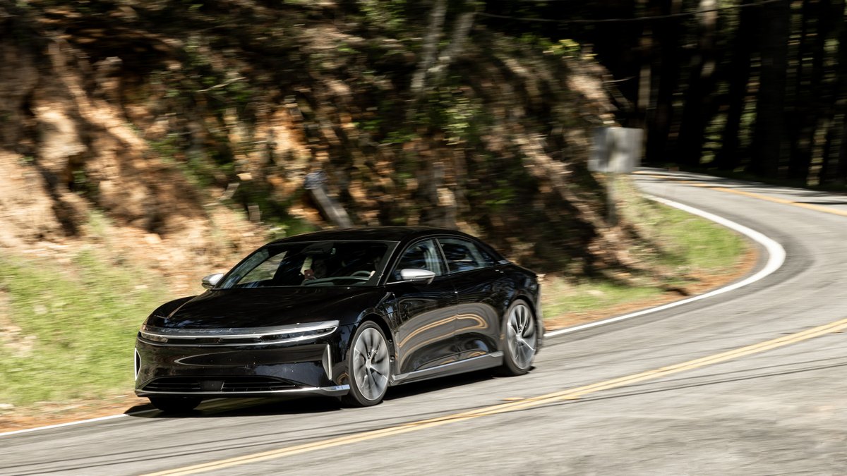 The 2024 Lucid Air Grand Touring: The Longest-Range EV Gets Even Better luxurylifestyle.com/headlines/the-… #electriccar #electricvehicle #EV #luxurycar