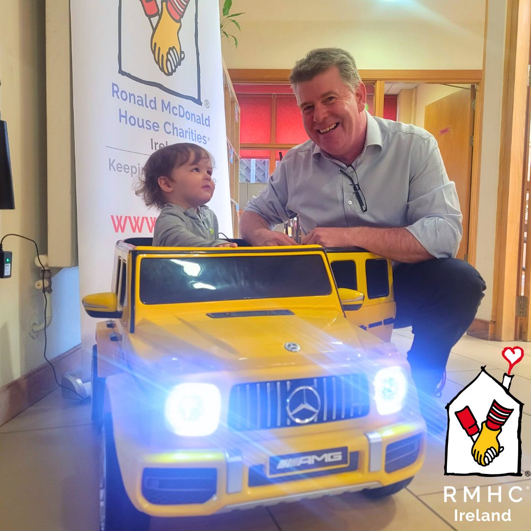 Joe Kenny, CEO and driving instructor here at The Ronald McDonald House 😋 There was great excitement when Joe rolled out these set of wheels yesterday, especially little for David here who spent his day cruising through the House 😎🚙