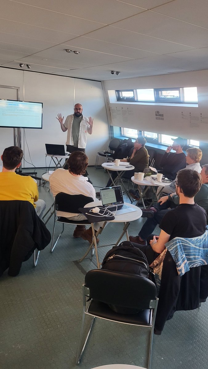 An Chultúrlann (@culturlann) on Twitter photo Lá breá le bheith i mbun scríbhneoireachta sa Cheathrú Ghaelachta le hAerachAiteachGaelach!
Ár gcéad míle buíochas le Seán Ó Muireagáin, Sam Ó Fearraigh agus an fhoireann ag AAG.
Go n-éirí go geal leis na scríbhneoirí ar fad sa cheardlann inniu! ✍️🙌🏻
#AerachAiteachGaelach Lá breá le bheith i mbun scríbhneoireachta sa Cheathrú Ghaelachta le hAerachAiteachGaelach!
Ár gcéad míle buíochas le Seán Ó Muireagáin, Sam Ó Fearraigh agus an fhoireann ag AAG.
Go n-éirí go geal leis na scríbhneoirí ar fad sa cheardlann inniu! ✍️🙌🏻
#AerachAiteachGaelach
