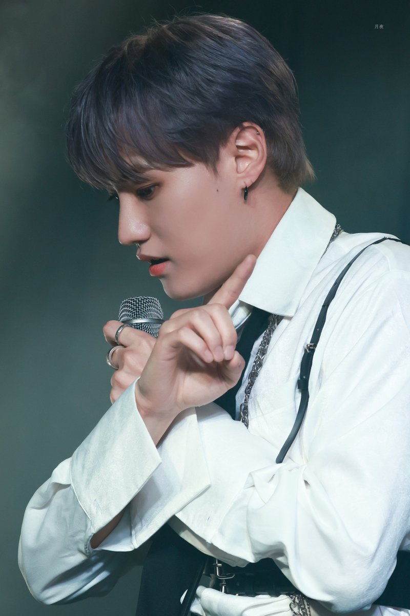 231015
LUMINOUS 2ND EUROPE TOUR in LONDON

정우빈 잘생김
정우빈 바보임
정우빈 메롱임

#Luminous #LMN #루미너스 #woobin #정우빈 #반짝우빈