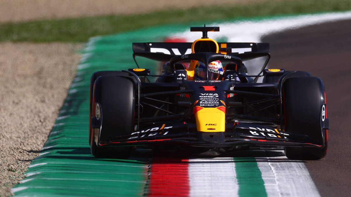 FinalSector's tweet image. Verstappen grabs unexpected pole position in Imola ahead of Piastri and Norris ift.tt/ElXcM2J #F1 #FinalSector