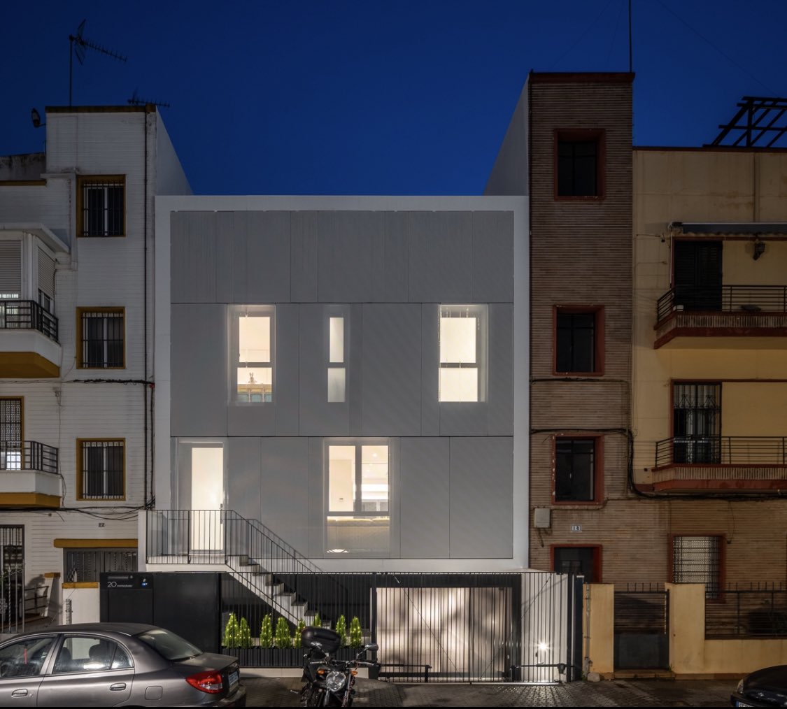 Nuevo trabajo de ejecución para reforma integral de vivienda en el barrio Huerta de Santa Teresa en #Sevilla.

Todos los detalles ⤵️
egion.es/project/vivien…

Estudio de arquitectura
Carlos Pedraza Arquitectos
📷 <a href="/javierorive/">Javier Orive</a>