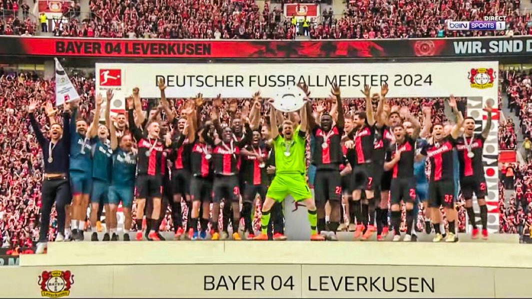 😍🏆 XABI ALONSO AND LEVERKUSEN LIFT THE BUNDESLIGA TITLE. ❤️🖤

We have experienced history... absolutely incredible season that shocked us all. 

Against all odds. This is why football is magic.