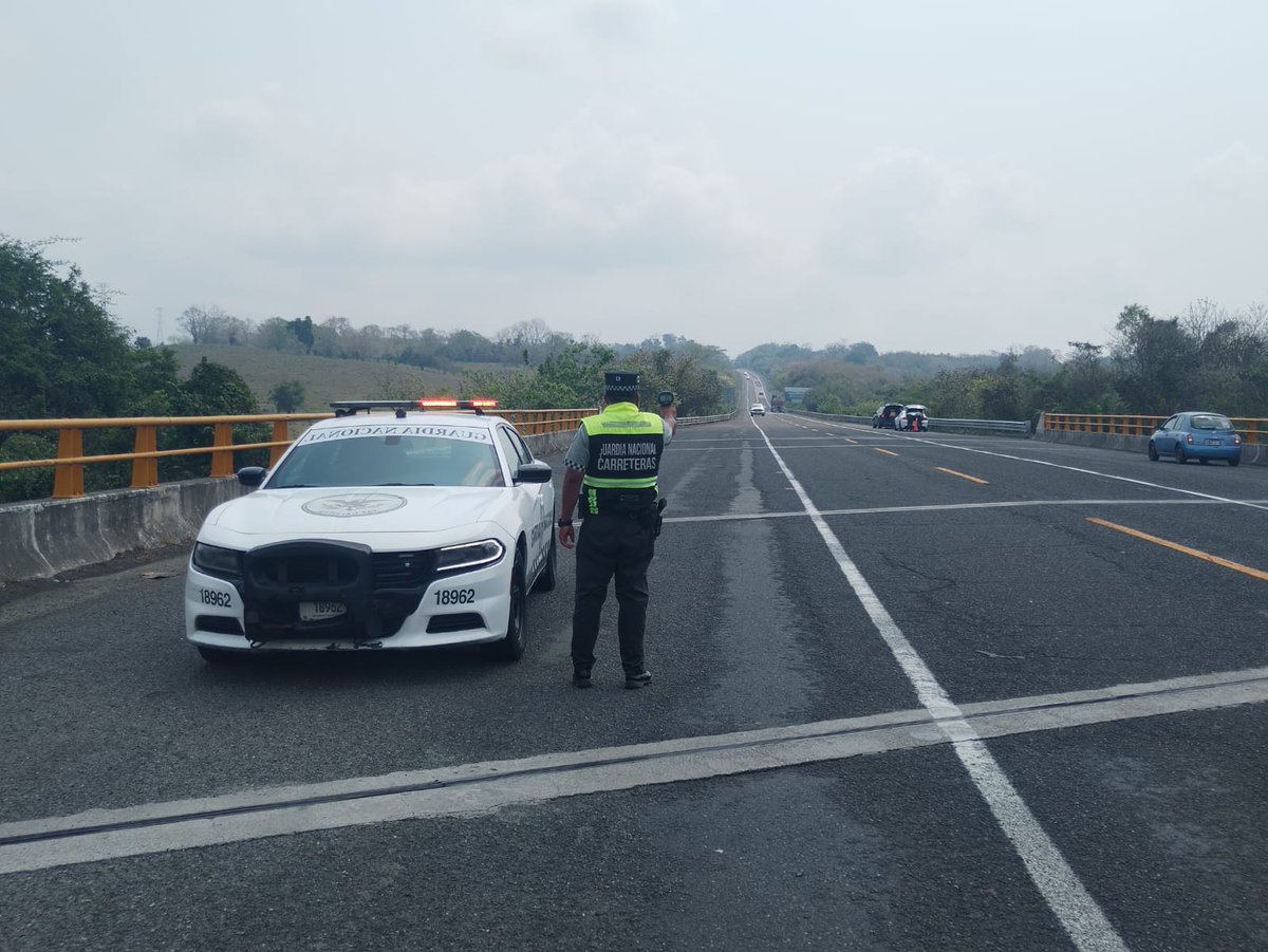 GN_MEXICO_'s tweet photo. Implementamos operativos en carreteras del país, con el objeto de brindarte seguridad. https://t.co/3kMO69wDng