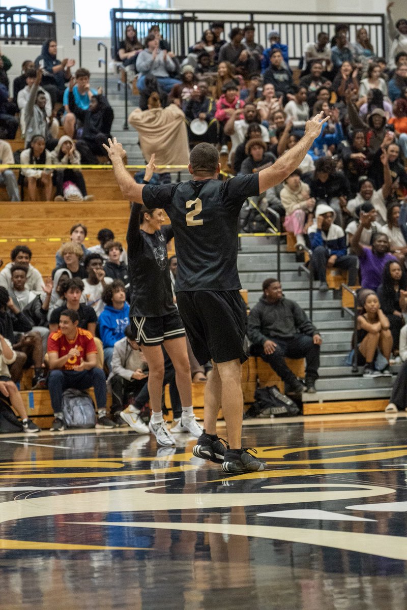 Timothy Foster tweet media