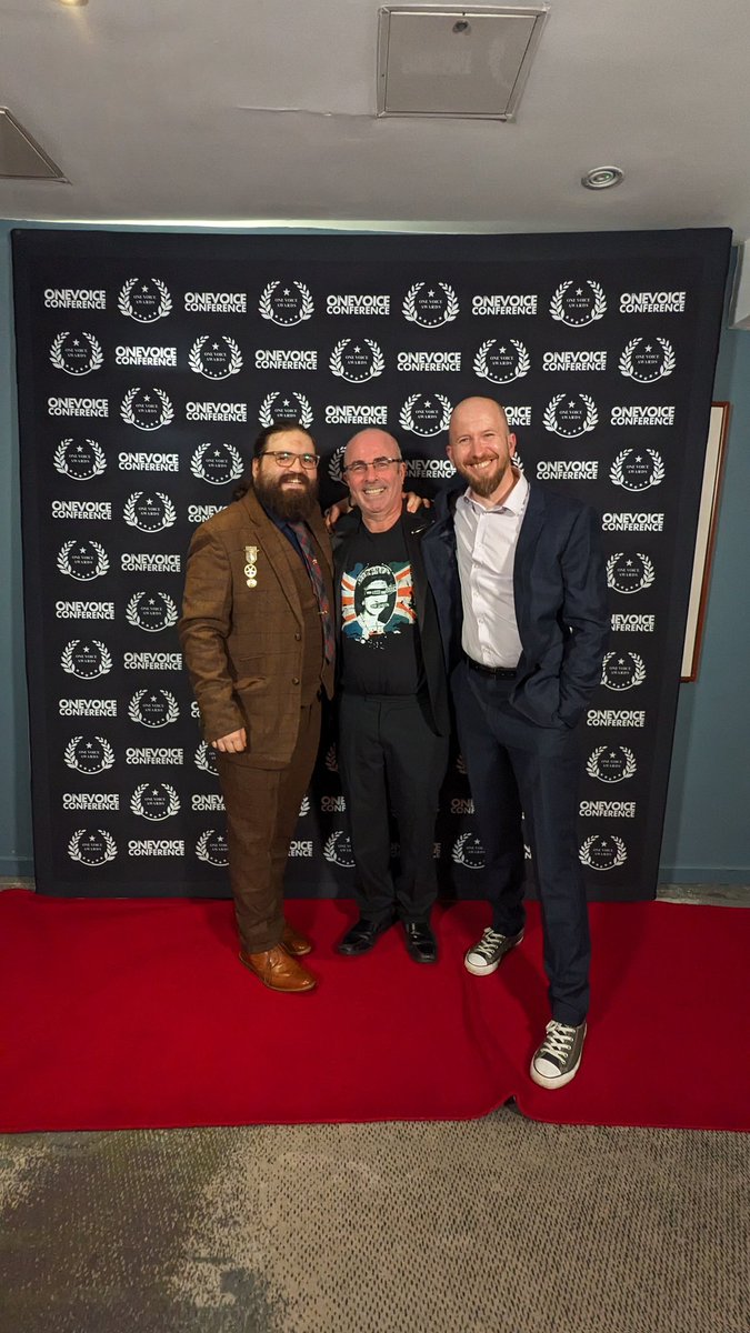 MarsLipowski's tweet image. One Voice Awards 2024! Here we go!
The Planet Buster Demos duo (I (obviously) &amp;amp; Ted Huggins @teddysvoices + our client and friend Brad Shaw, who got nominated this year for the OVA in the Demo Reels category, for his gaming reel. 🤙🏻💪🏻
#planetbusterdemos #demoreels