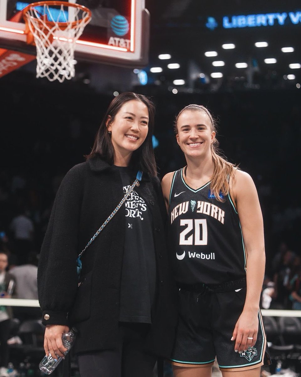 Wie see you! 🏀⛳️ @MichelleWieWest | #WNBA