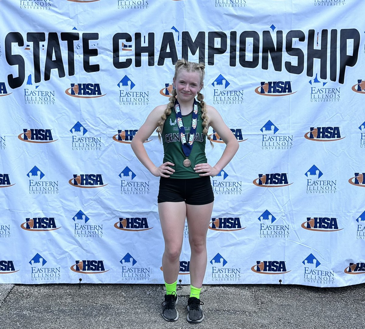 GCHSGirlsTrack's tweet photo. Congrats Bella on a great GCHS Track Career!
Bella finishes 🥉3rd in the 800M State Final bringing her state track medal total to 5 🥈🥉🥉🏅🏅
@GoGCHSRams #GRIT #ramily https://t.co/lcqNQn4vyT