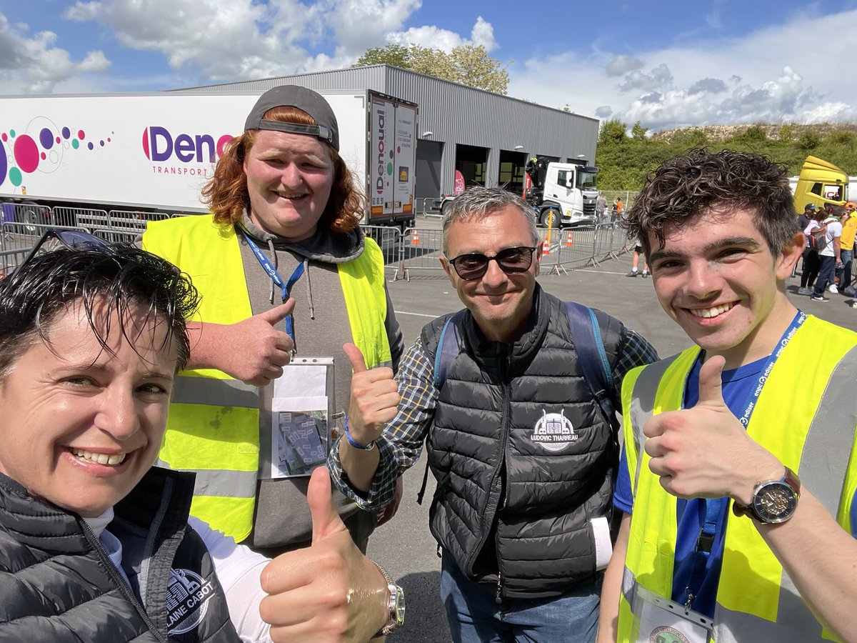 Yolaine Cabot tweet media