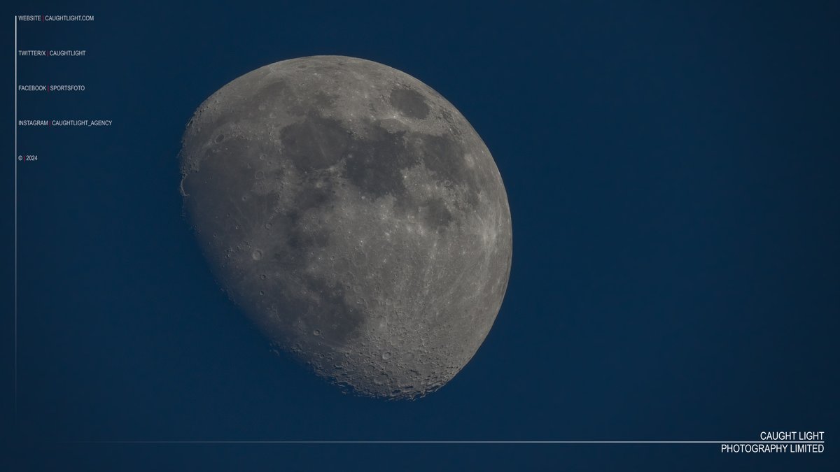 The 80% (0.49) waxing gibbous Moon a few moments ago in Libra. #Moon #Astronomy #Lunar #Luna #Sunset #BlueHour