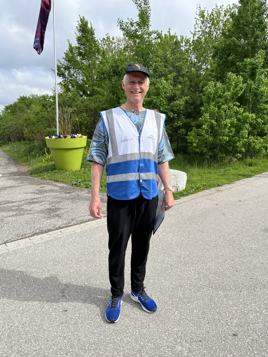 📣 New Run Director 📣
Big thank you to Mish for volunteering to be our Run Director at Downsview for the very first time and ensuring everyone has a great time! Mish is both an experienced parkrunner and volunteer. We're lucky to have you as part of our parkrun community. 💜